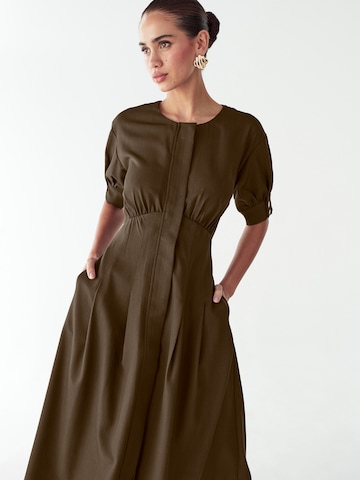 WillaHaljina 'Bea' - smeđa boja