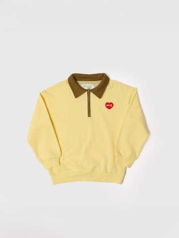 Maru + Bo Sweatshirt 'TWO-TONE POLO LOVES YOU SWEATSHIRT' in Yellow: front