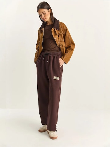 Bianco Lucci Loose fit Trousers in Brown