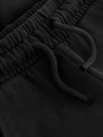 Next Tapered Broek in Zwart