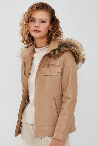 Derimod Tussenjas in Beige