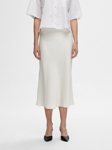 Jupe 'Lena' SELECTED FEMME en blanc : devant