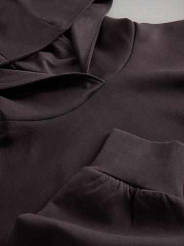 Trening de la The Set pe maro