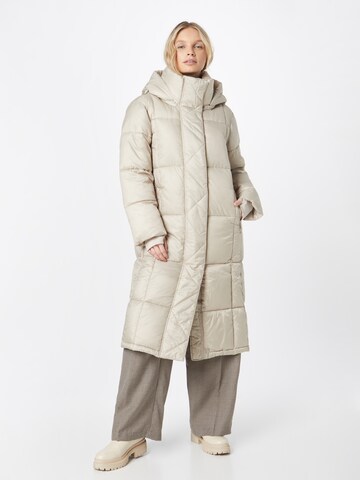 GAP Winter Coat in Grey: front