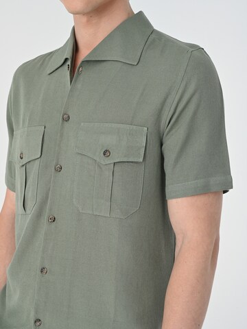 Coupe regular Chemise Antioch en vert