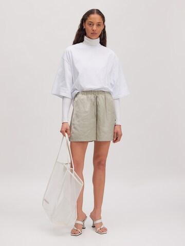 balta EDITED Marškinėliai 'Enzo'