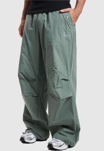 Wide Leg Pantalon Karl Kani en vert : devant