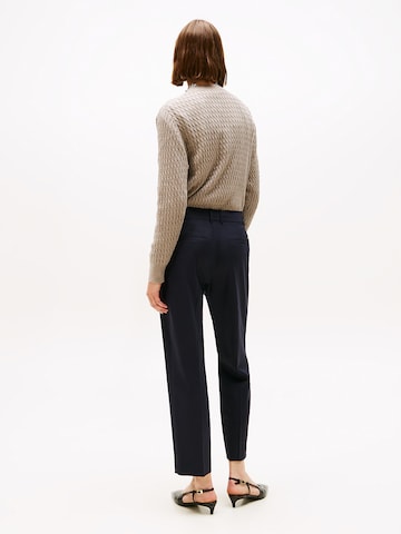Coupe slim Pantalon à plis TOMMY HILFIGER en noir