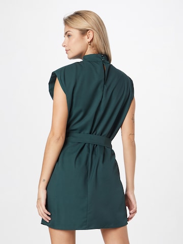 Robe AX Paris en vert