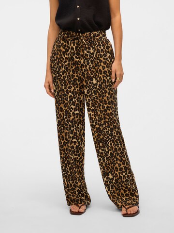 VERO MODA Loose fit Pleat-Front Pants 'VMJesmilo' in Brown: front