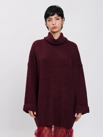 Influencer Pullover in Rot: Vorderseite