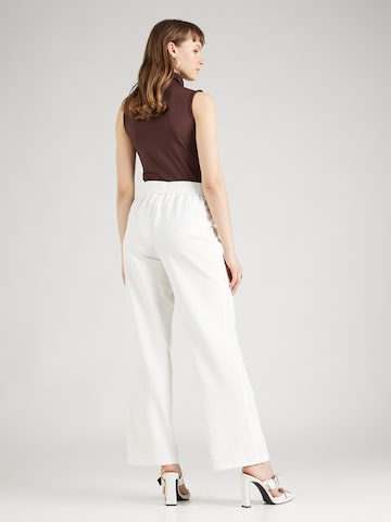 VILA Wide leg Pleat-Front Pants 'WINNIE AYA' in White