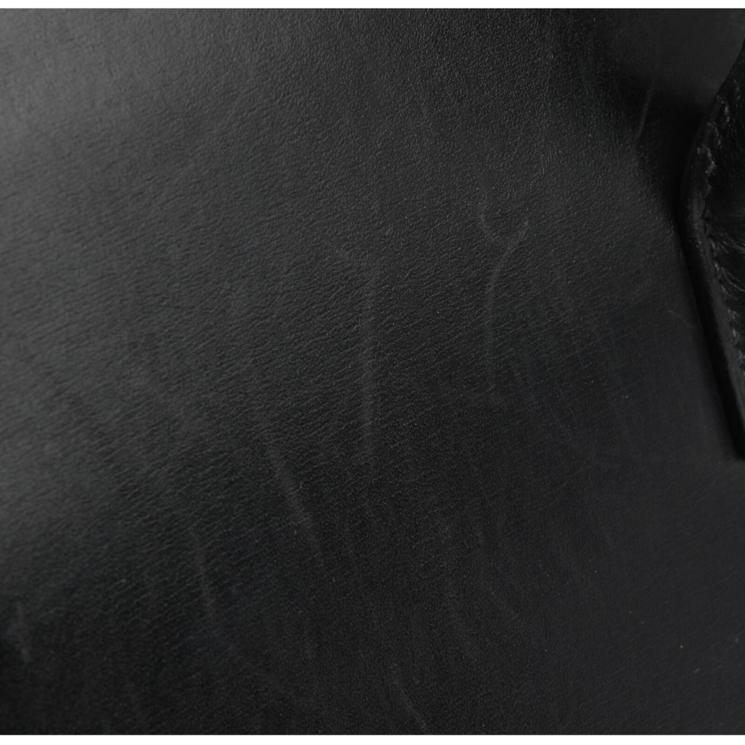 HERMÈS Handtasche One Size in Schwarz