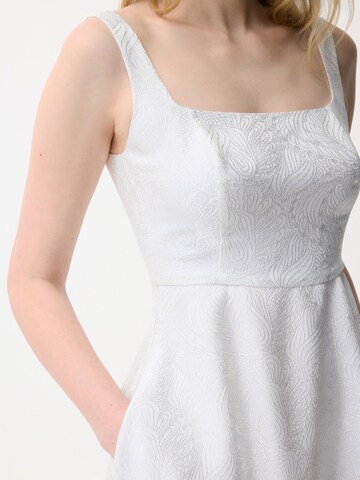 adl Dress in Beige