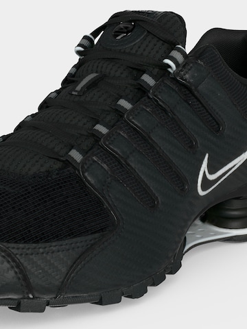 Sneaker low 'Shox NZ' de la Nike Sportswear pe negru