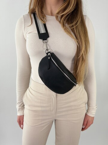 Sacs banane 'CHIARA small' lePelou en noir