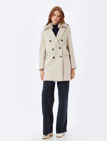 Koton Tussenmantel in Beige: voorkant