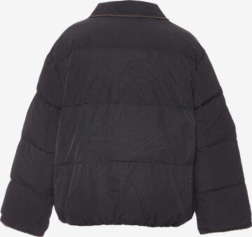 faina Between-Season Jacket in Black