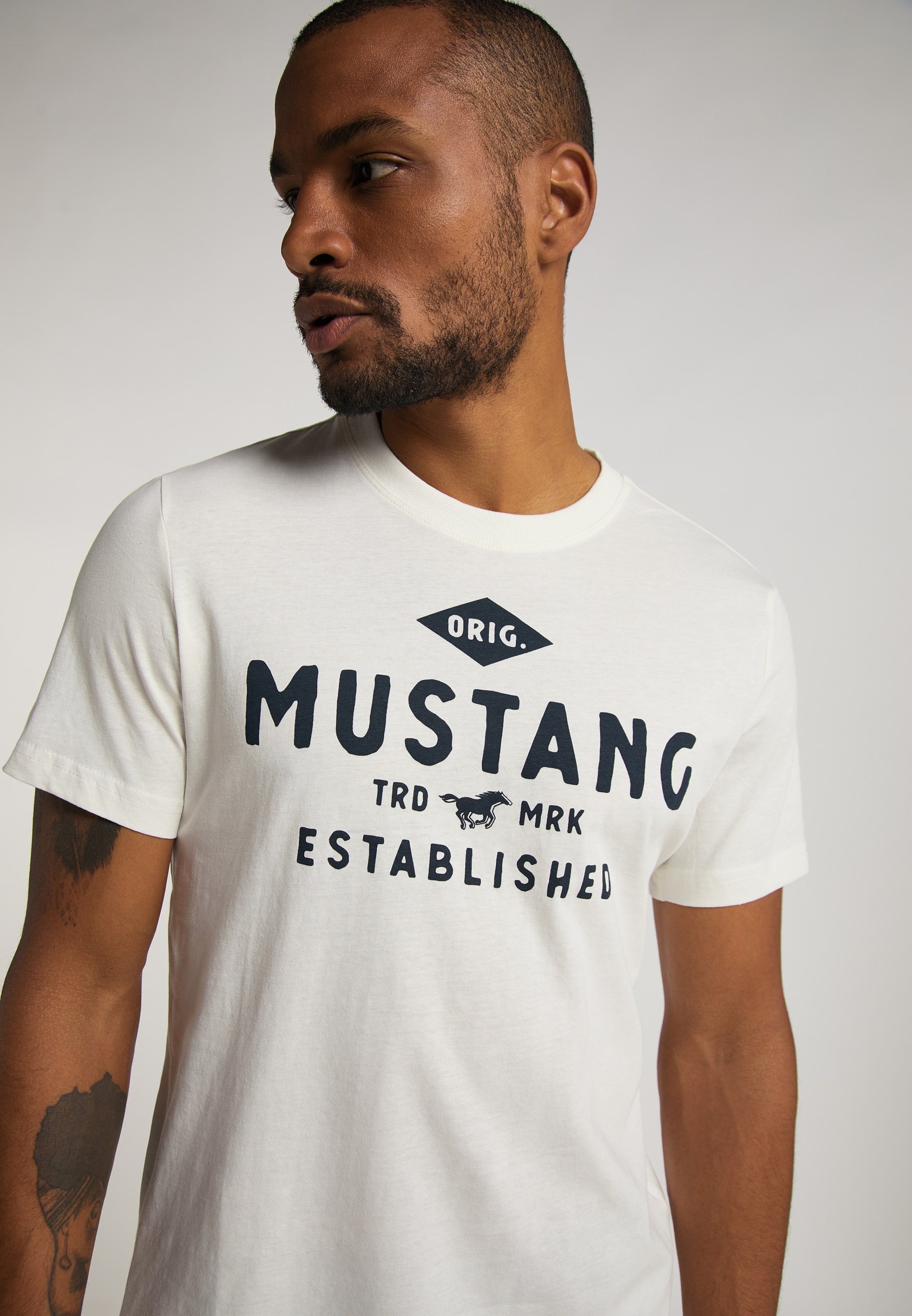 Männer Shirts MUSTANG Shirt in Weiß - SX73156