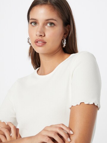 VERO MODA - Camiseta 'New Ava' en blanco