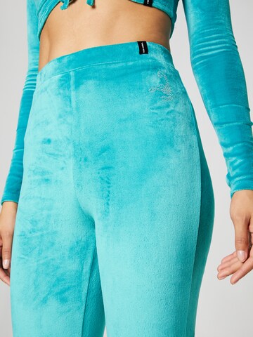VIERVIER Flared Pants 'Ada' in Blue