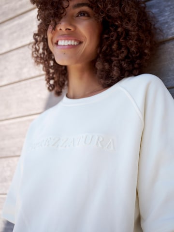 I want the moon Shirt 'SPREZZATURA' in Beige