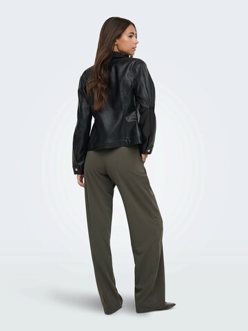 regular Pantaloni con pieghe 'JDYGEGGO' di JDY in verde