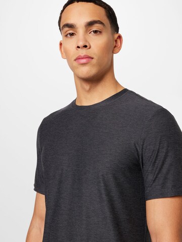 SKECHERS Performance Shirt in Grey