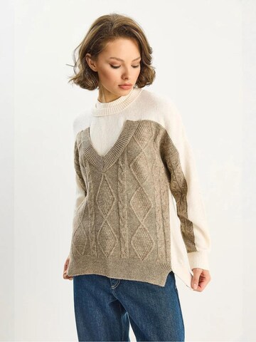 Pullover di Bianco Lucci in beige