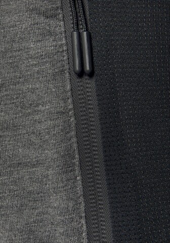 Authentic Le Jogger Sweatshirt in Grey