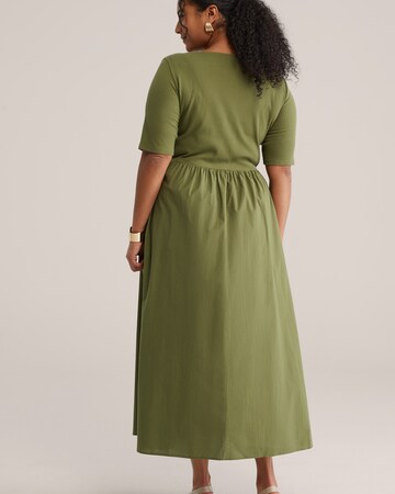 WE Fashion Рокля в зелено