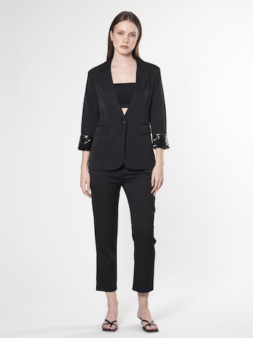 Influencer Blazer in Black