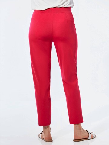 Goldner Tapered Trousers in Red