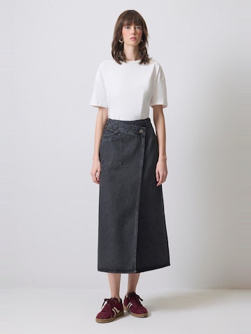 Touche Prive Skirt in Grey