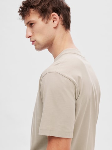 T-Shirt 'COLMAN200' SELECTED HOMME en gris