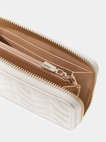 GUESS Wallet 'Cheryl' in White