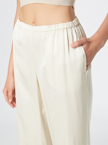 Wide Leg Pantalon 'Harper' WEEKDAY en blanc