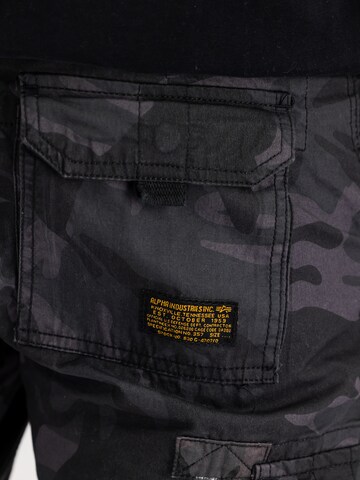 ALPHA INDUSTRIES Regular Cargobroek 'Jet' in Zwart