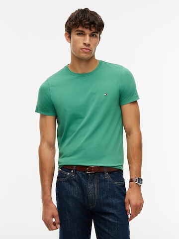 Coupe slim T-Shirt TOMMY HILFIGER en vert : devant