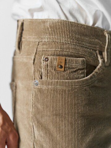 regular Pantaloni di KOROSHI in beige