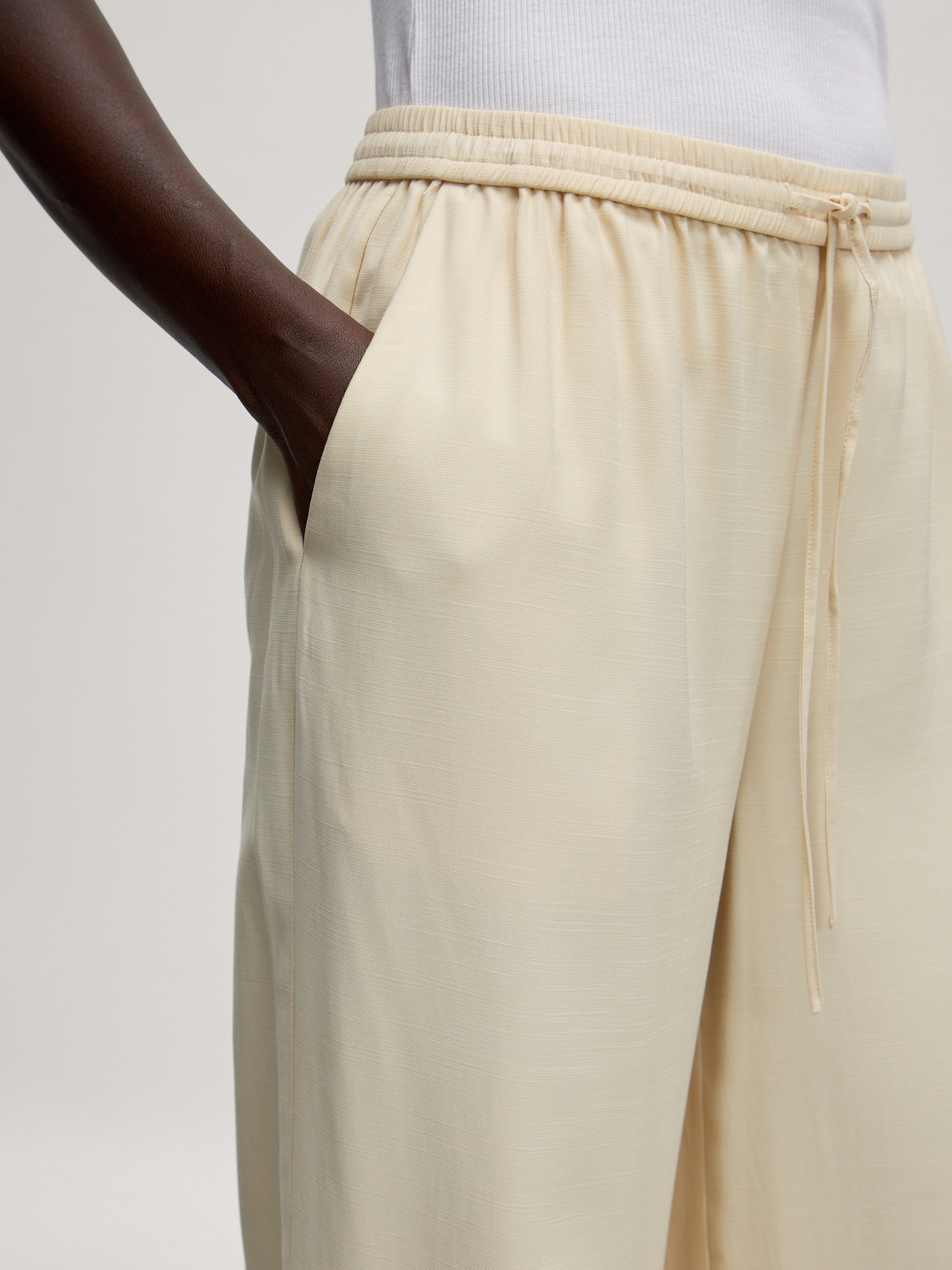 EDITED Produkte Hose 'Meena' beige