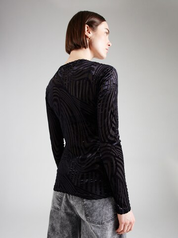 Maglietta 'BY SHIRLEY' di b.young in nero