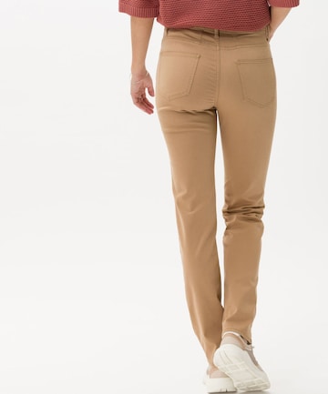 Coupe slim Pantalon 'Mary' BRAX en beige : derrière