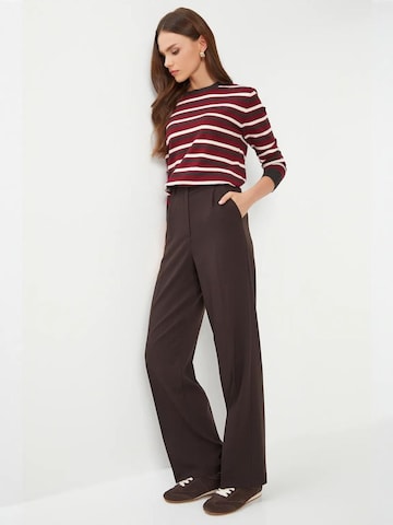 Loosefit Pantalon à pince Happiness İstanbul en marron