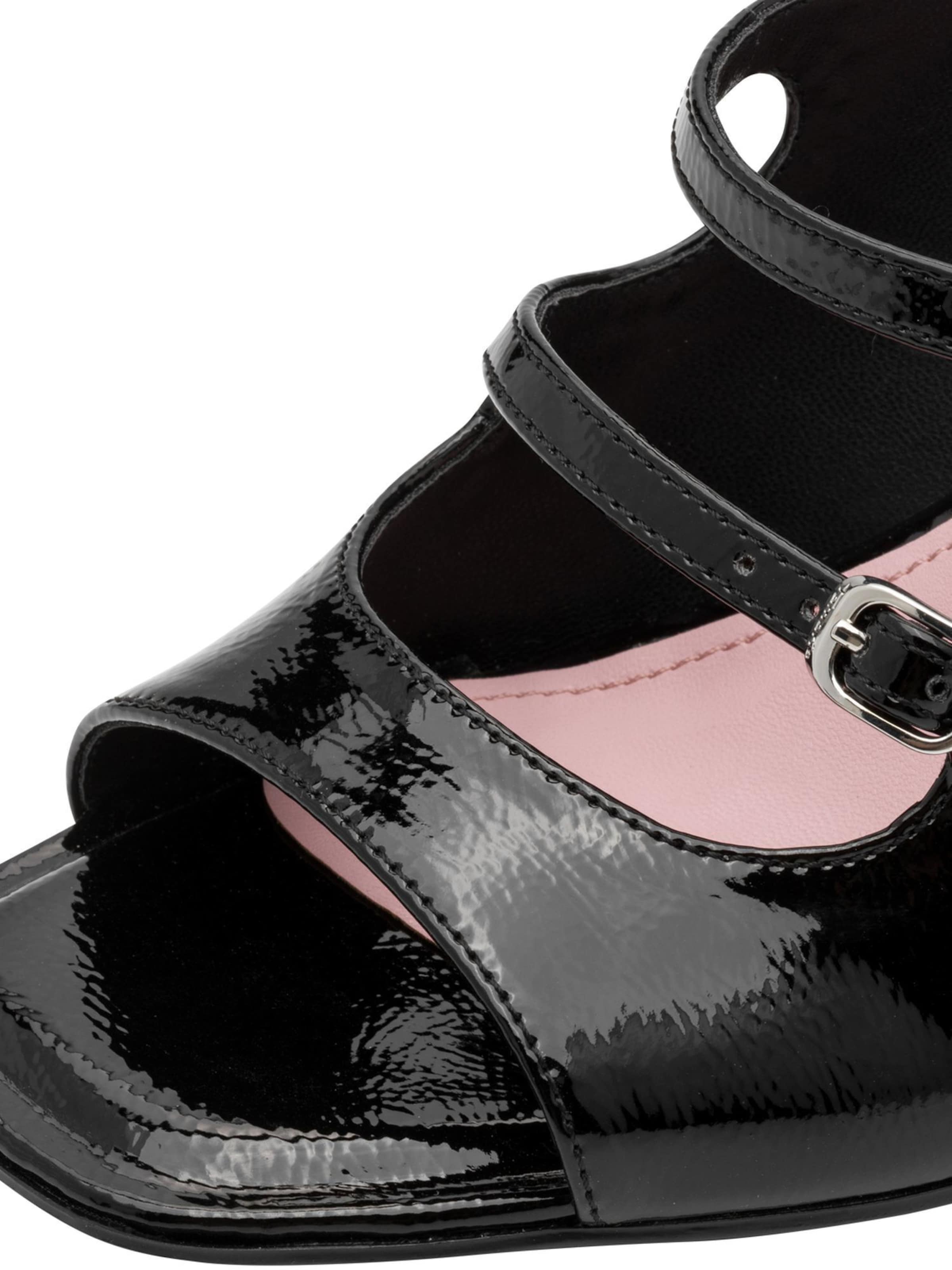 Tamaris Sandal in Black