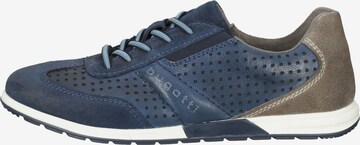 bugatti Sneakers laag in Blauw