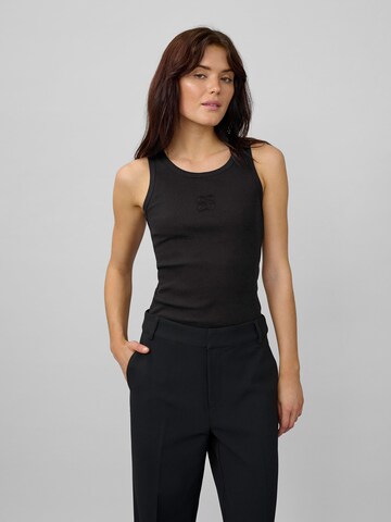 My Essential Wardrobe Top in Black: front