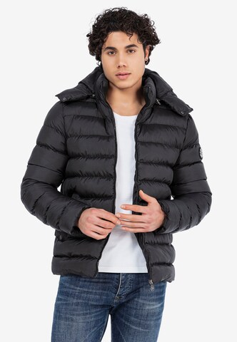 Redbridge Winterjacke in Schwarz: predná strana