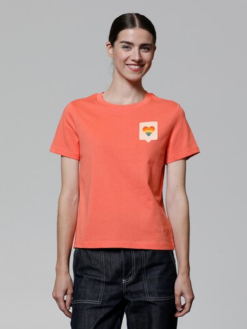 Watapparel Shirt 'Von Herzen' in Orange: Vorderseite