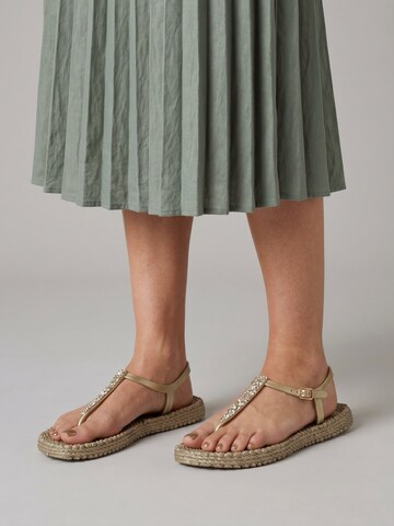 ILSE JACOBSEN Teenslipper in Beige: voorkant